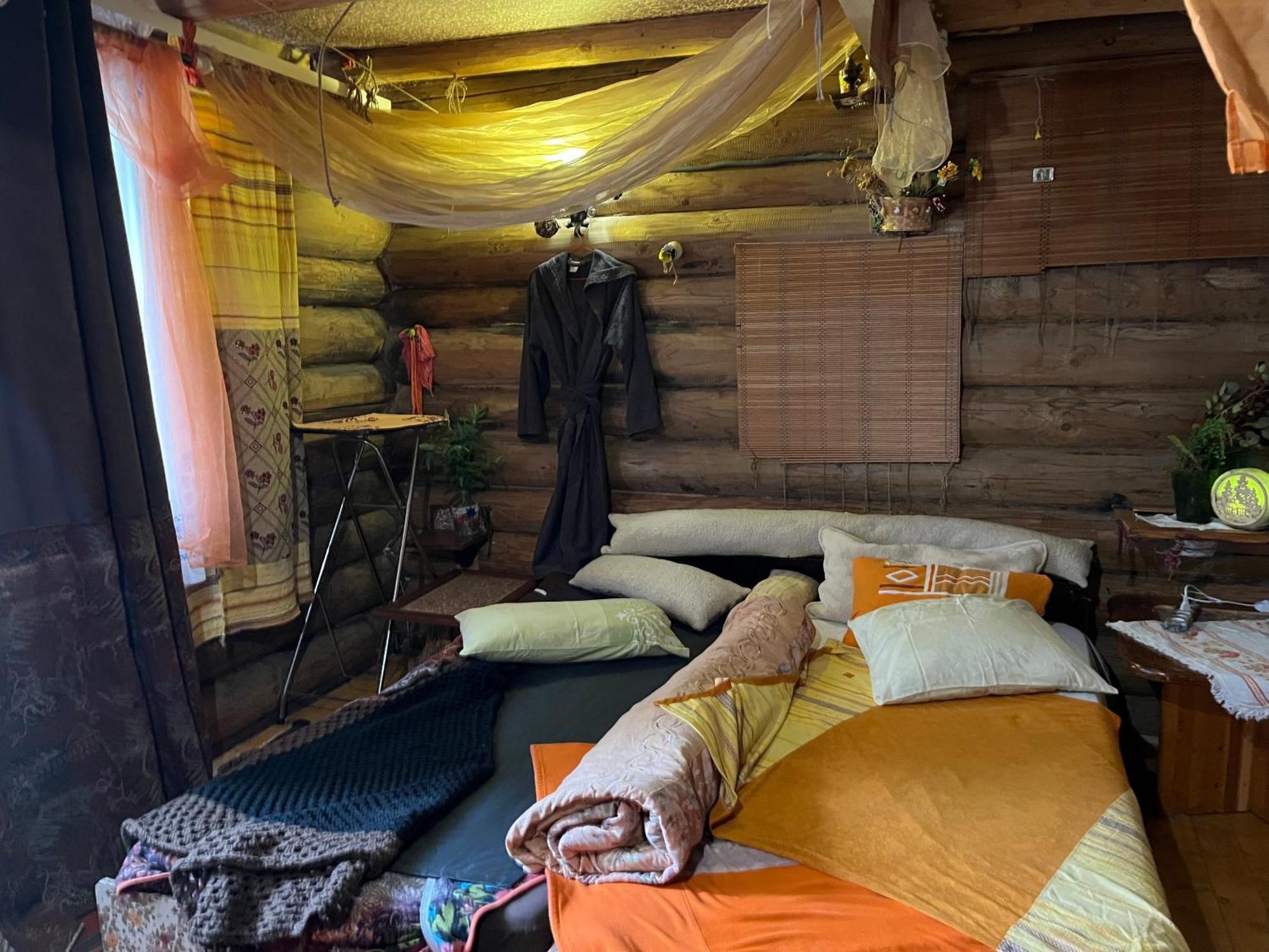 Hotel Piatkovskiy Pilipets Bagian luar foto